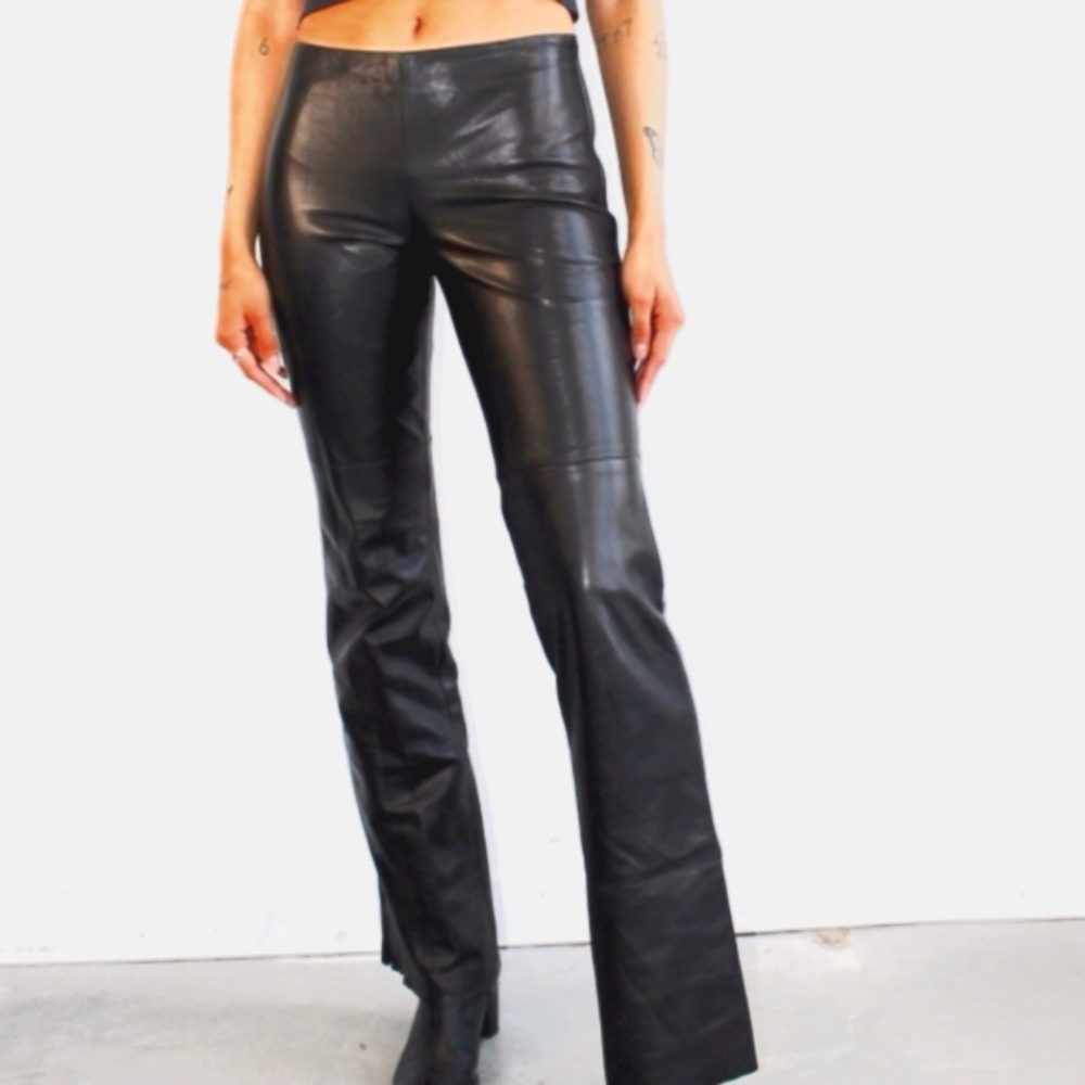 Danier Black Leather Straight Leg Size 10.